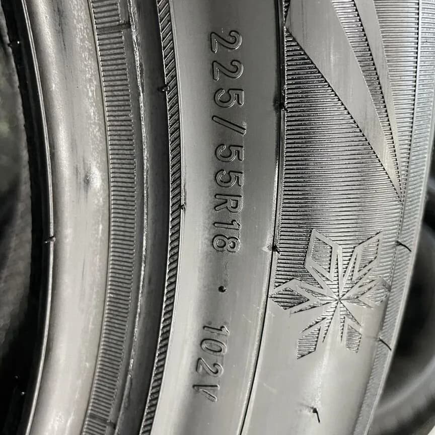 Triangle PL02 225/55 R18 102V