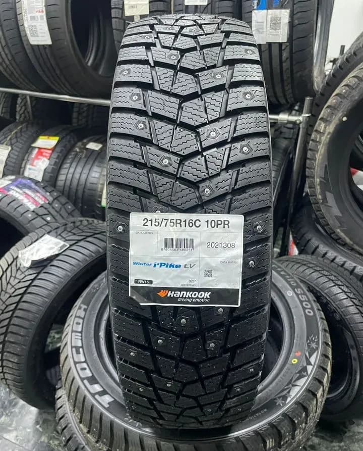 Hankook Winter I'Pike LV RW15 215/75 R16C 116R