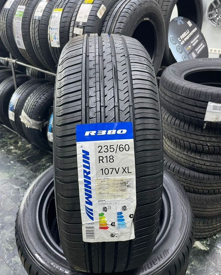 Winrun R380 235/60 R18 107V XL