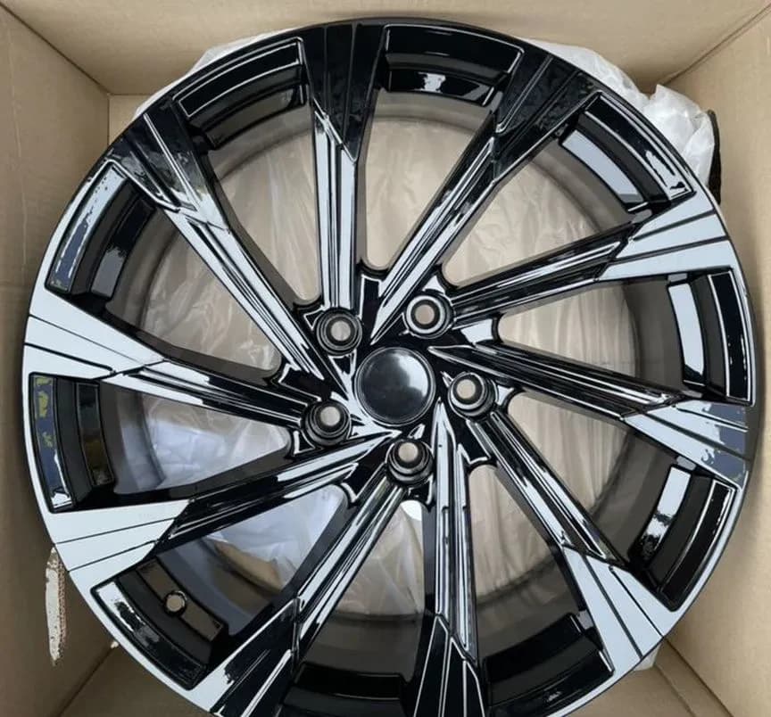 Литые диски Khomen Wheels KHW1717 7.5×R19 5×114.3