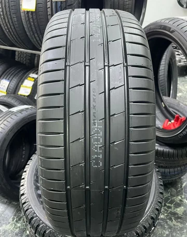 Maxxis Victra Sport VS6 SUV 265/40 R22 106Y