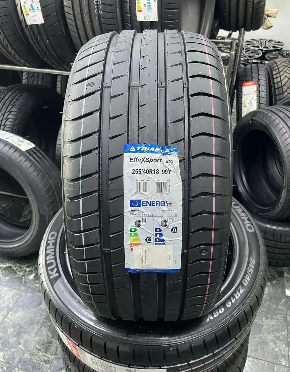 Triangle EffeXSport TH202 255/40 R18 99Y