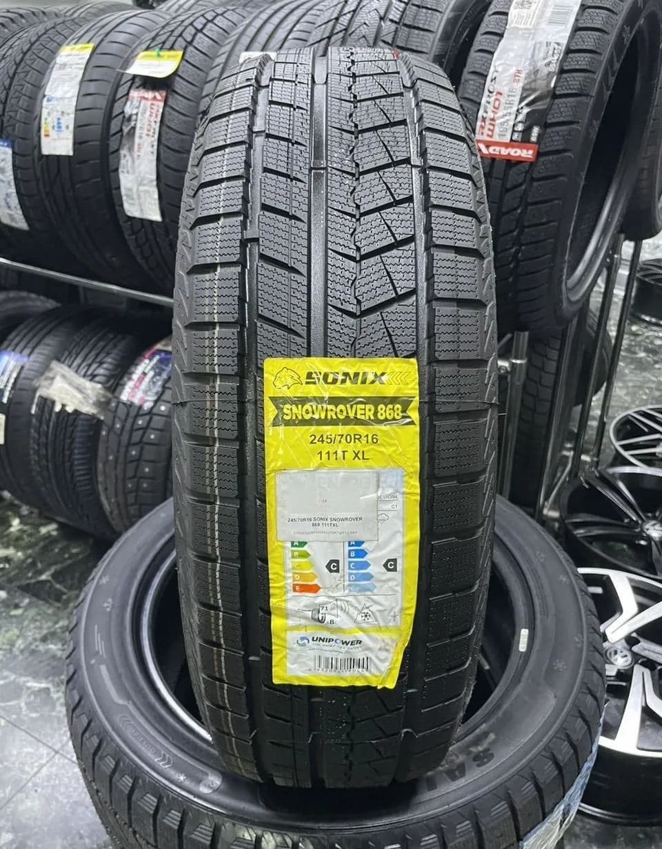 Sonix Snowrover 868 245/70 R16 111T XL