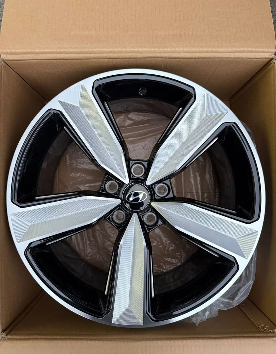 Литые диски FR Replica HND5312 8×R18 5×114.3